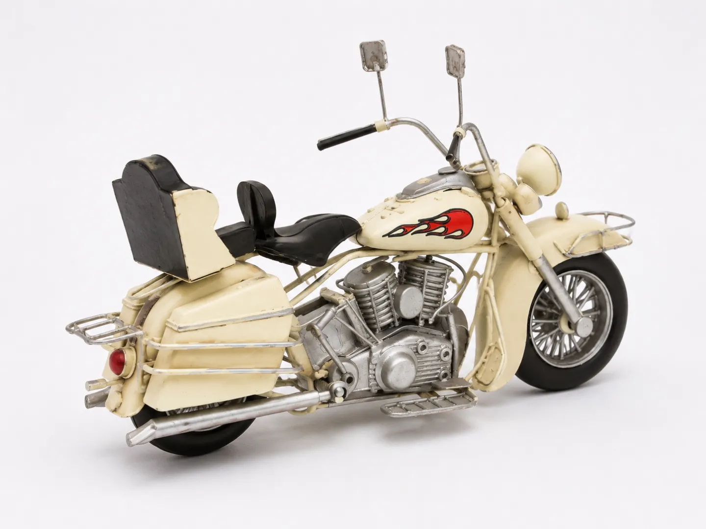 Dekoratif Krem Metal Motosiklet 